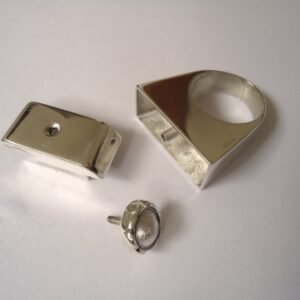 Anillo liso con estuche